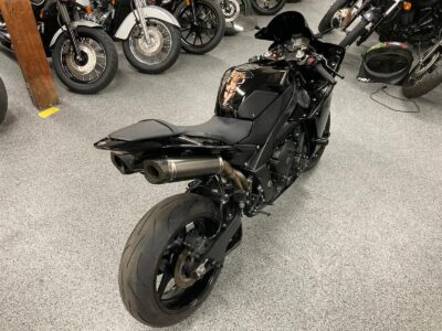 2011 Yamaha R1 Crossplane Raven