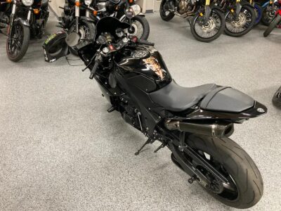 2011 Yamaha R1 Crossplane Raven