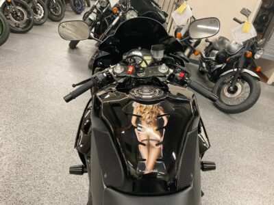 2011 Yamaha R1 Crossplane Raven
