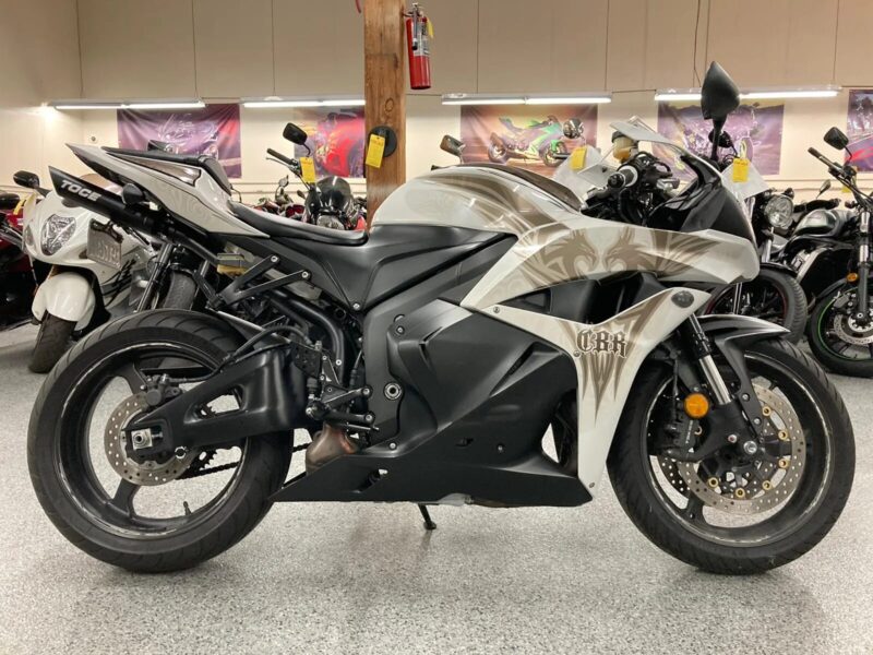 2009 Honda CBR600RR PHEONIX