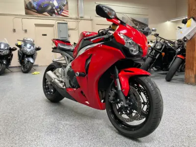 2011 HONDA CBR1000RR