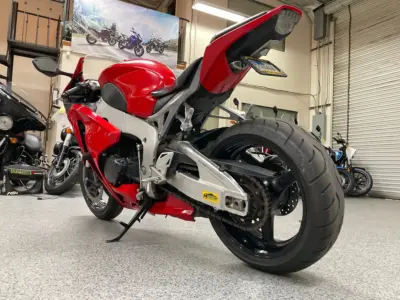 2011 HONDA CBR1000RR