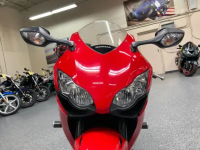 2011 HONDA CBR1000RR