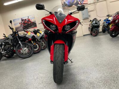 2013 Yamaha R1 RAVEN