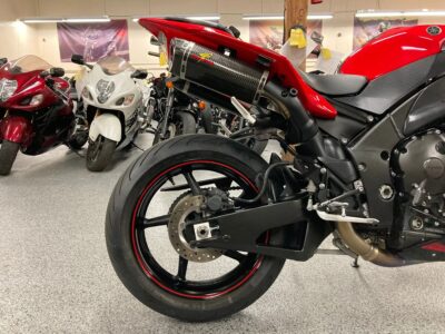 2013 Yamaha R1 RAVEN