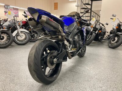 2009 Yamaha R1 Crossplane