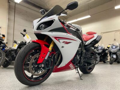 2009 Yamaha R1 Crossplane OHLINS