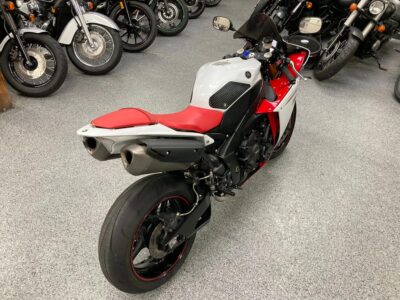 2009 Yamaha R1 Crossplane OHLINS