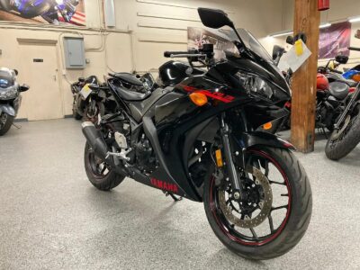 2015 Yamaha R3