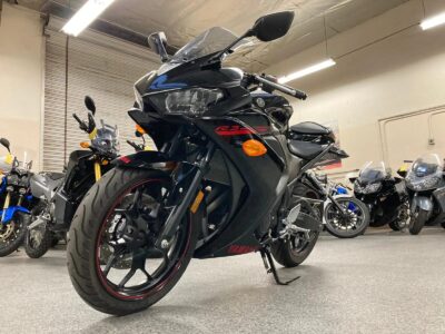 2015 Yamaha R3