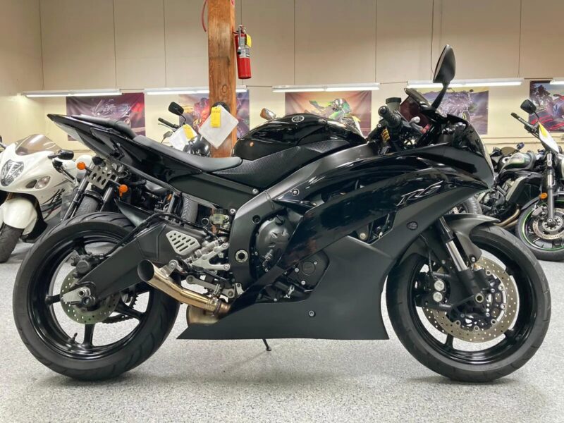 2011 Yamaha R6