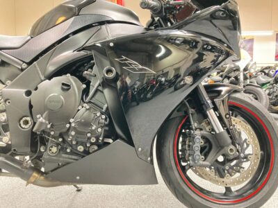2012 Yamaha R1 RAVEN