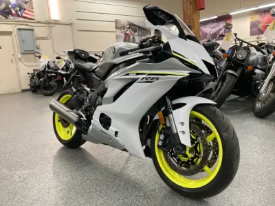 2017 Yamaha R6
