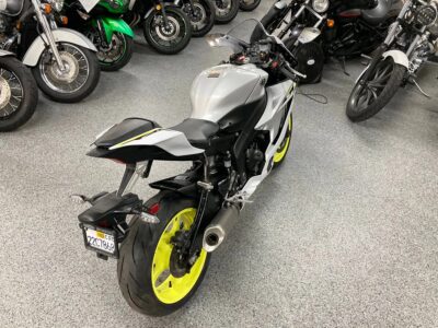 2017 Yamaha R6