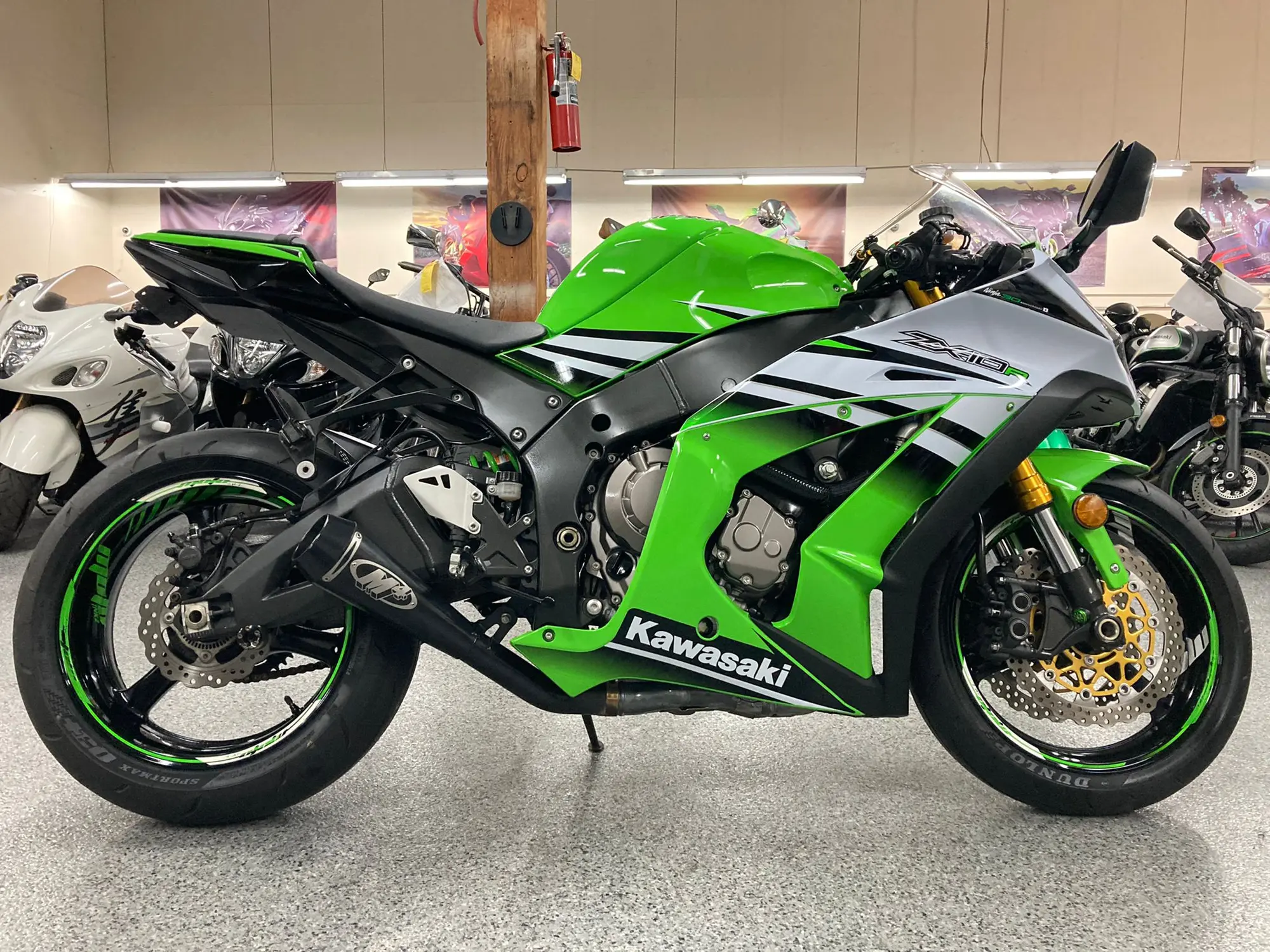 2015 Kawasaki Ninja ZX10R 30TH ANNIVERSARY EDITION - AK MotorsAK