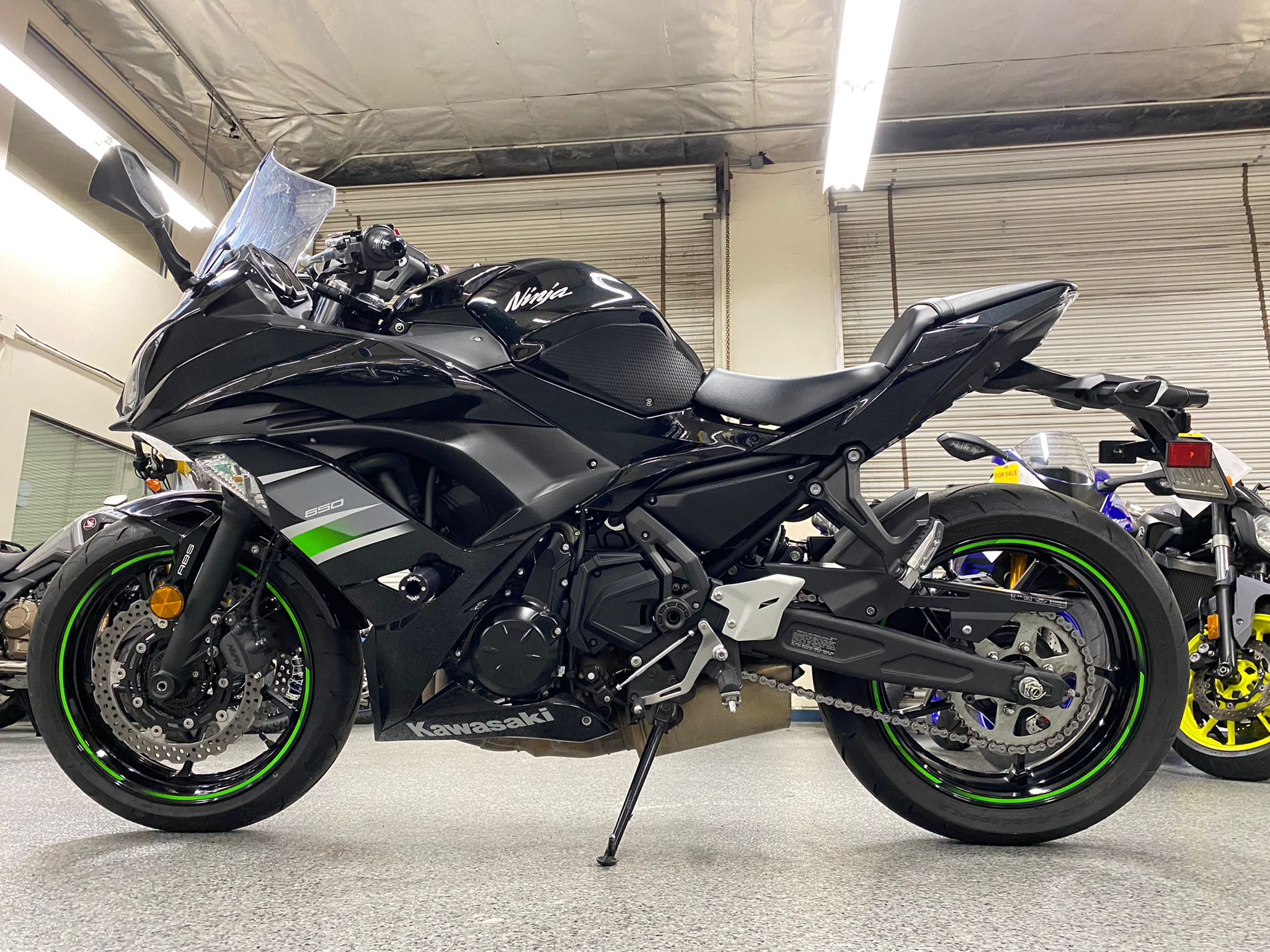 2019 Kawasaki Ninja 650 ABS KRT EDITION 7000 Miles AK Motors