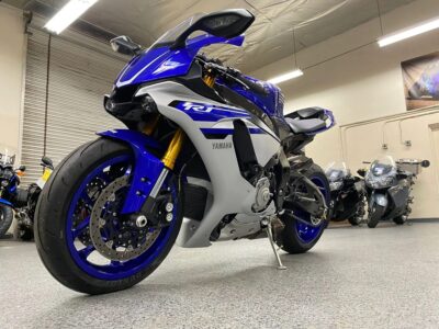 2016 Yamaha R1