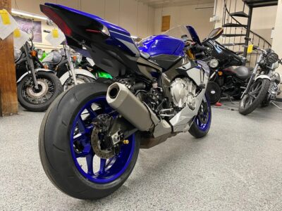 2016 Yamaha R1