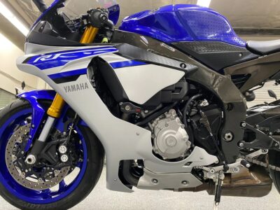 2016 Yamaha R1