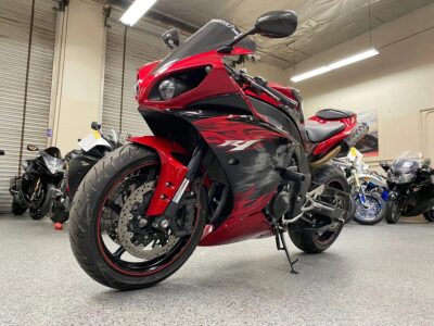 2011 Yamaha R1 Crossplane Raven