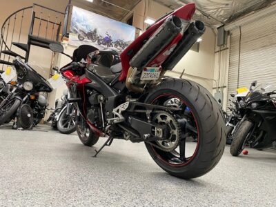 2011 Yamaha R1 Crossplane Raven