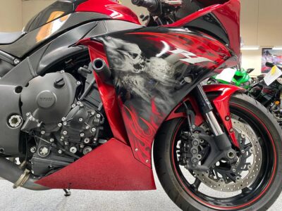 2011 Yamaha R1 Crossplane Raven