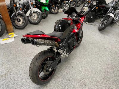 2011 Yamaha R1 Crossplane Raven