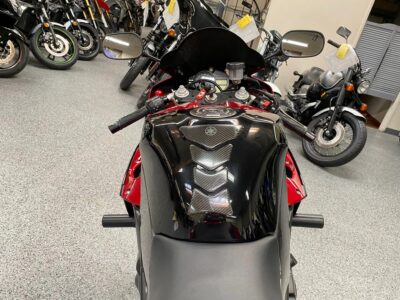 2011 Yamaha R1 Crossplane Raven