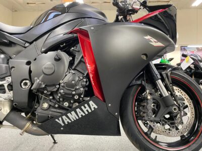 2009 Yamaha R1 Crossplane Raven