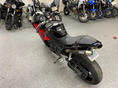 2009 Yamaha R1 Crossplane Raven