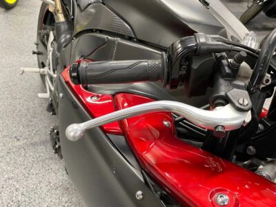 2009 Yamaha R1 Crossplane Raven