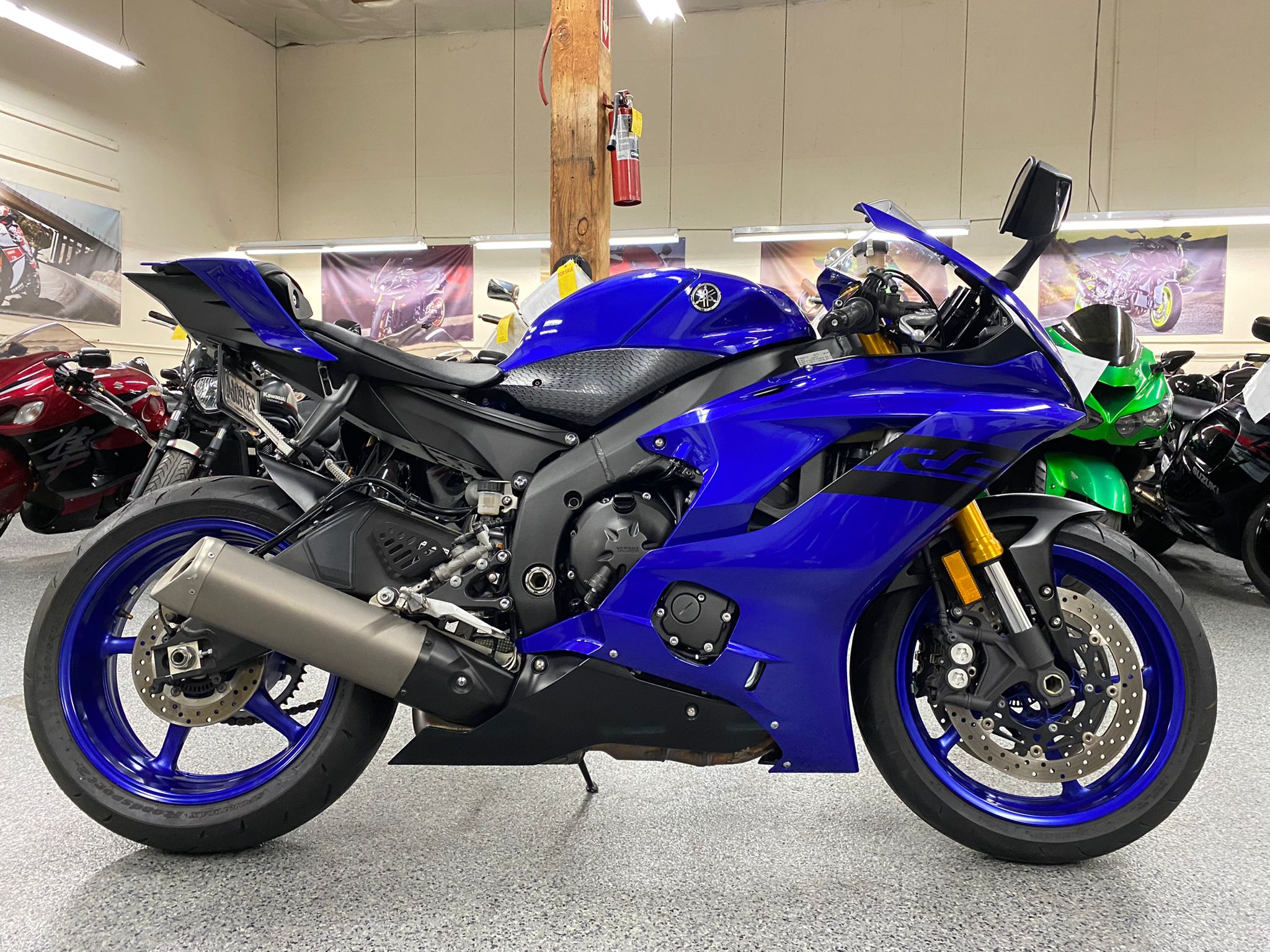 2018 Yamaha R6 - AK Motors