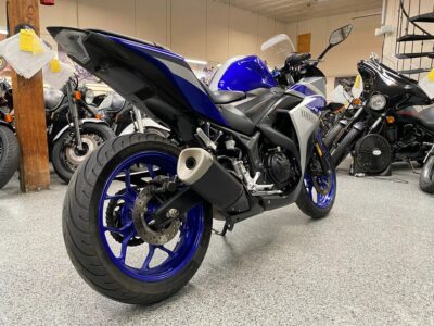 2015 Yamaha R3