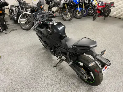 2019 Kawasaki Ninja 650 KRT EDITION
