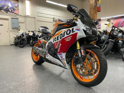 2015 HONDA CBR1000RR REPSOL EDITION