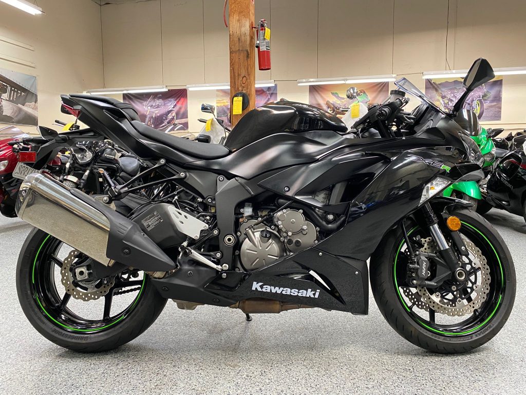 Buy 2019 Kawasaki Ninja 636 ZX6R - 2k Miles | AK MotorsAK Motors