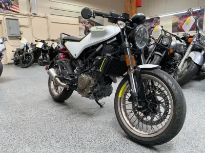 2019 Husqvarna 401 VITPILEN