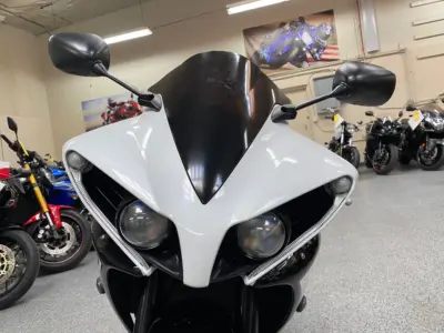 2012 Yamaha R1 RAVEN