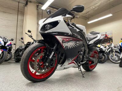 2012 Yamaha R1 RAVEN