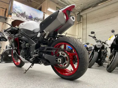 2012 Yamaha R1 RAVEN