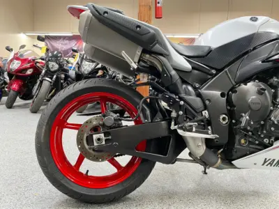 2012 Yamaha R1 RAVEN