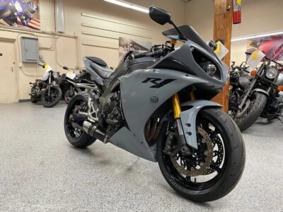 2009 Yamaha R1 Crossplane
