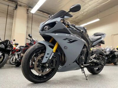 2009 Yamaha R1 Crossplane
