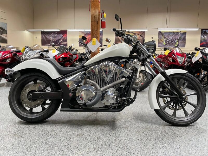 2011 HONDA VT1300CX FURY