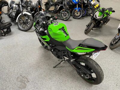 2018 Kawasaki Ninja 400 ABS KRT EDITION
