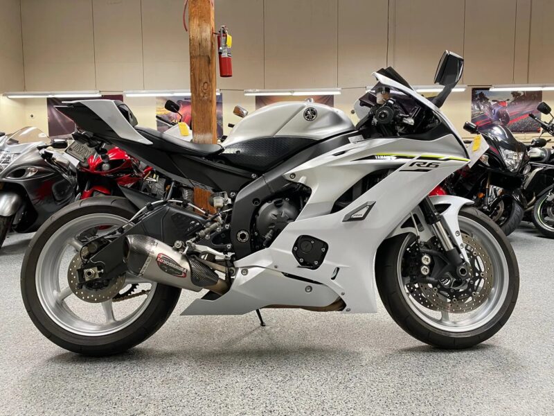 2017 Yamaha R6