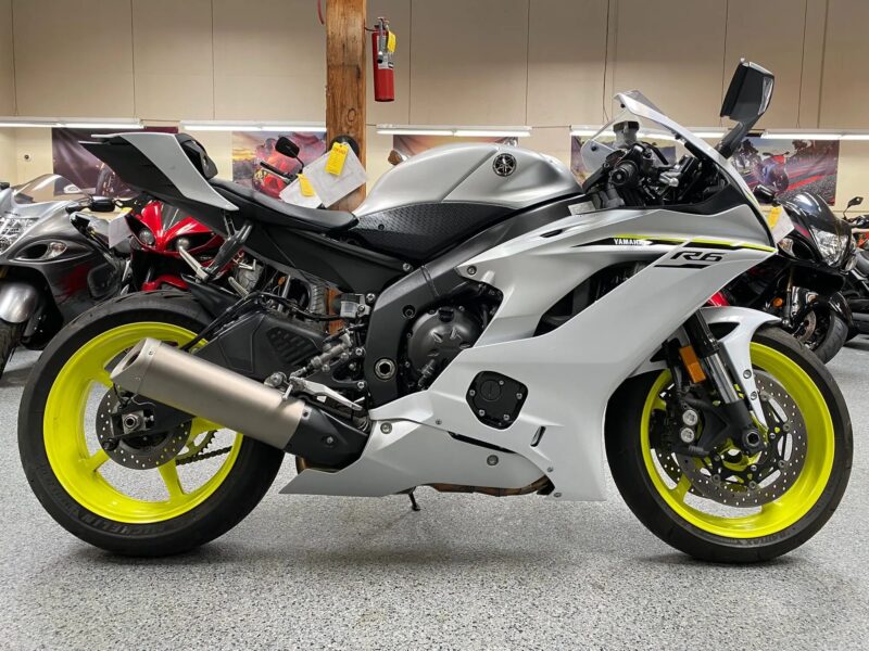 2017 Yamaha R6