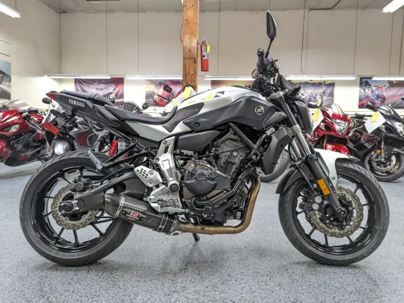 2017 Yamaha FZ07 FZ-07