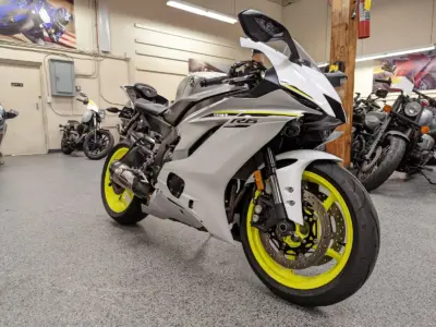 2017 Yamaha R6