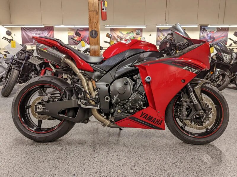 2014 Yamaha R1